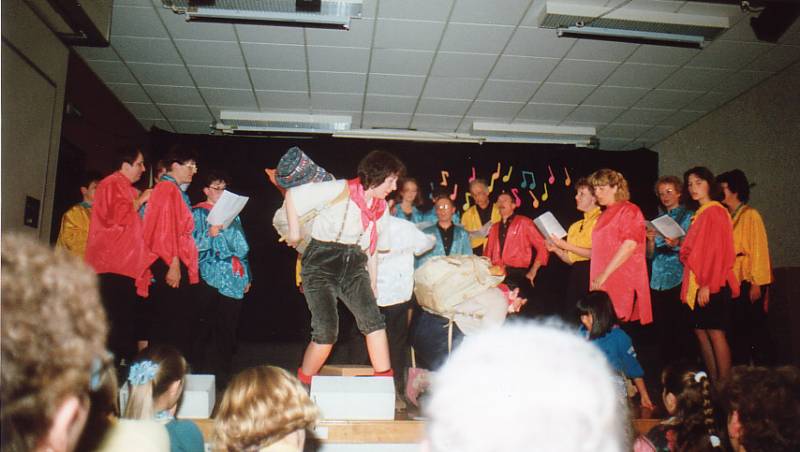 19-la troupe.jpg